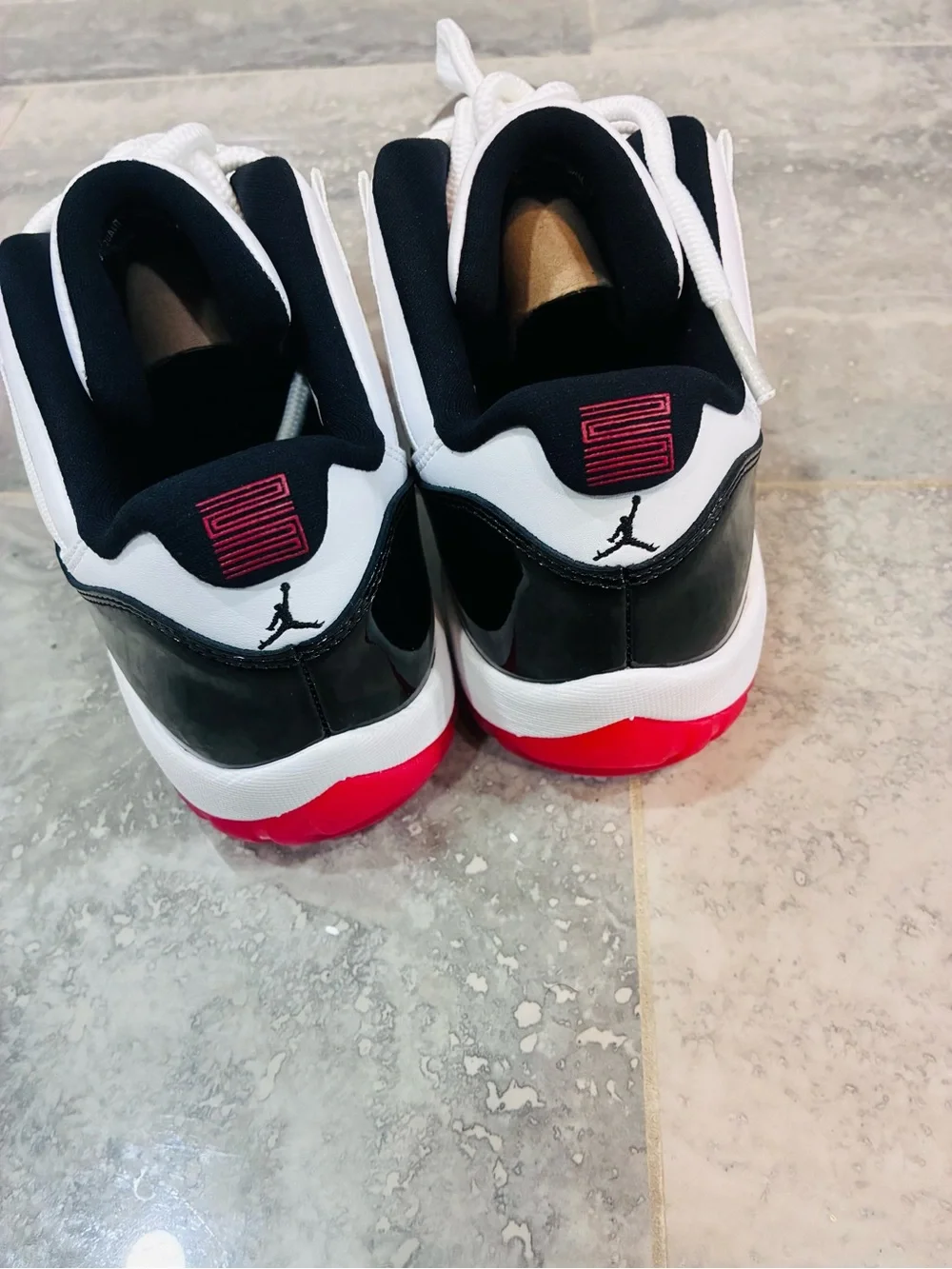 Air Jordan 11 low Chicago